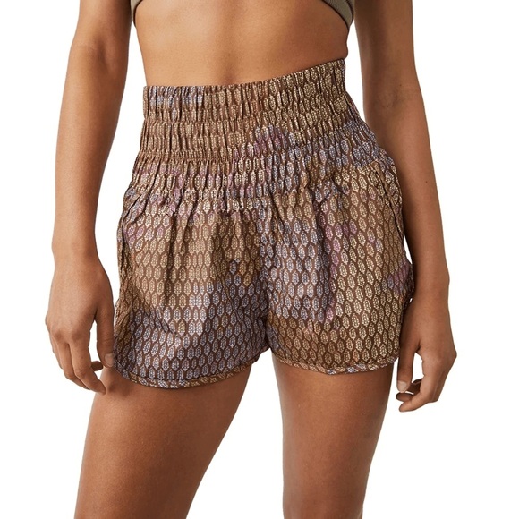 NWT FP Movement Way Home Bayan Tree Logo Print Shorts Sz L - Picture 1 of 11